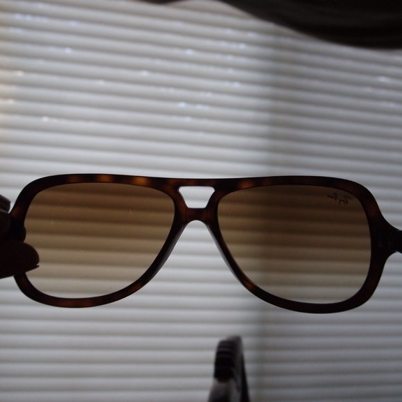 Ray-Ban  RB4162 - 710/51 Sunglasses Havana w/ Gradient Brown Lens 59mm NO… - Picture 8 of 8